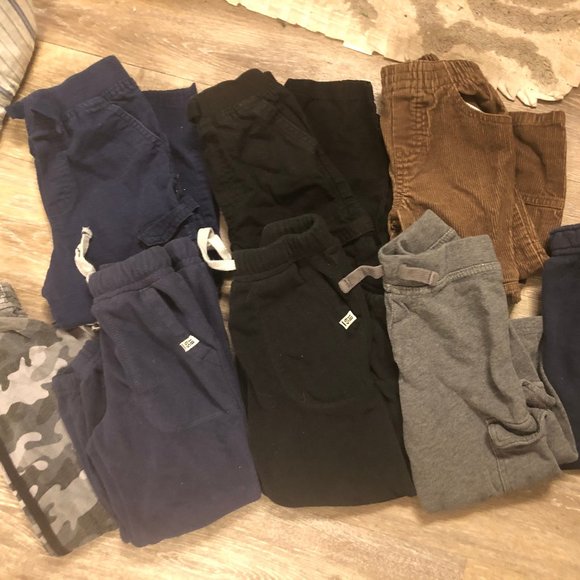 BRAND NAME BOYS 3T CLOTHING- HUGE LOT BRAND NAMES